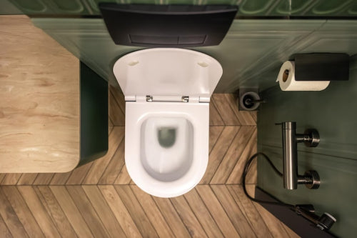 Slim Toilet Seats Suit Modern Baths for Private Clients