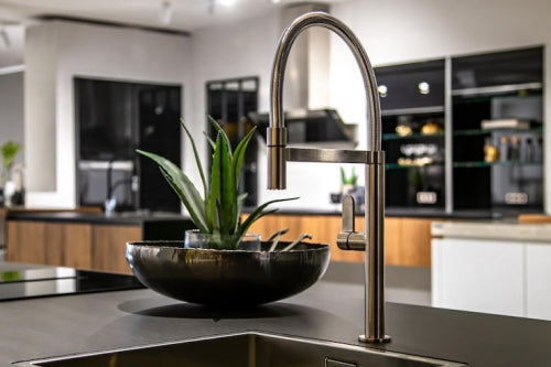 Kitchen Sink Faucet Designs That Blend Utility with Luxury